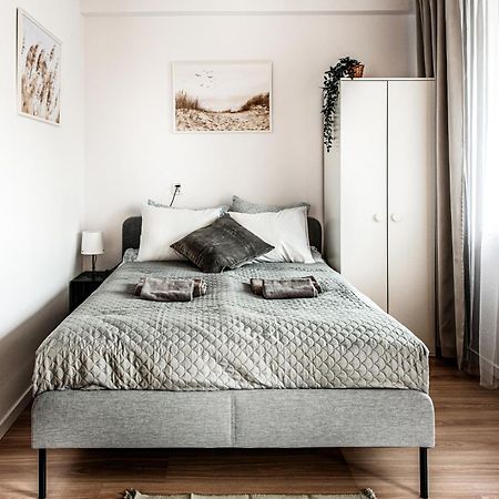 Fully-Furnished Apartment With Air Conditioning For Families, Cracow Old Town Краков Экстерьер фото