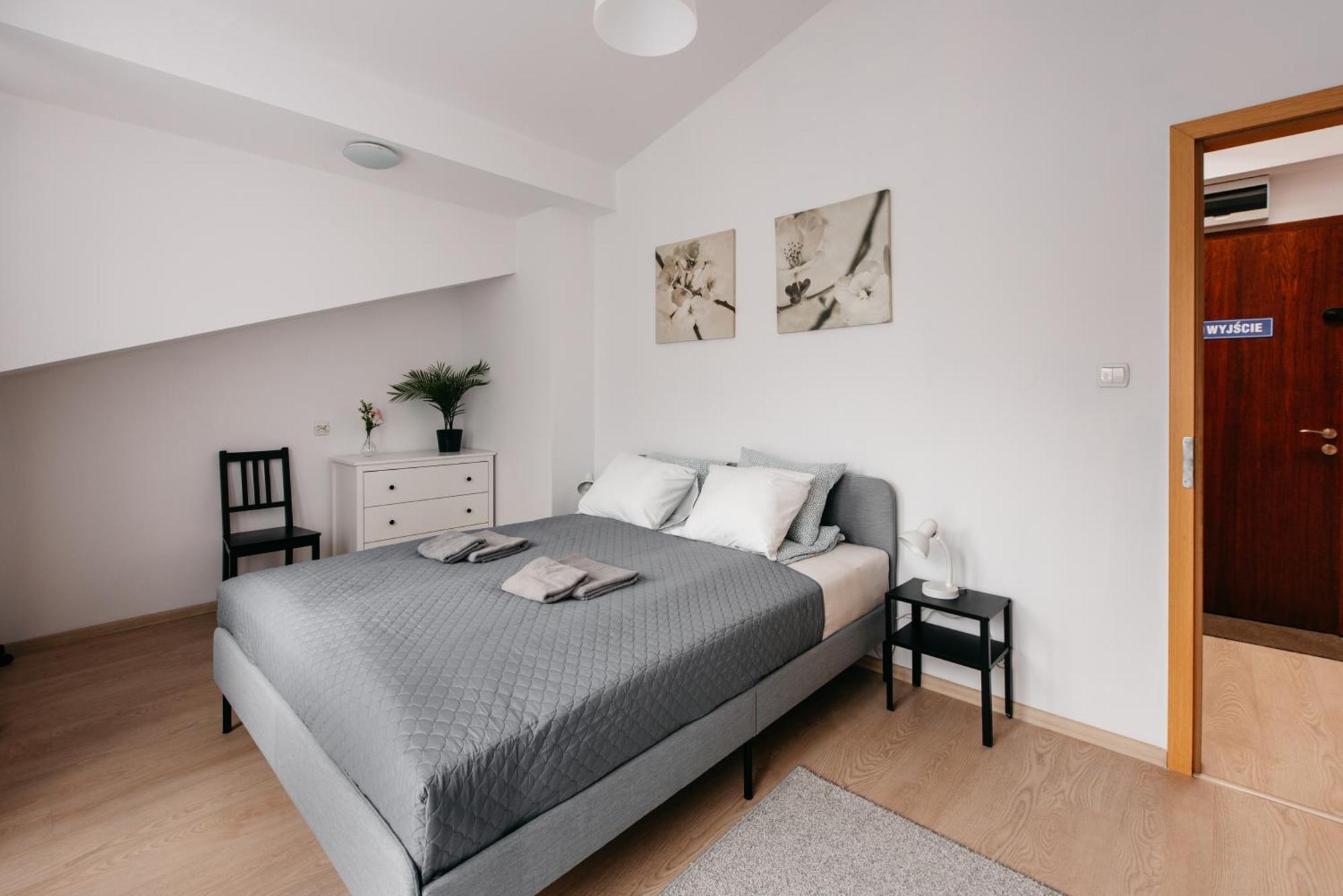 Fully-Furnished Apartment With Air Conditioning For Families, Cracow Old Town Краков Экстерьер фото