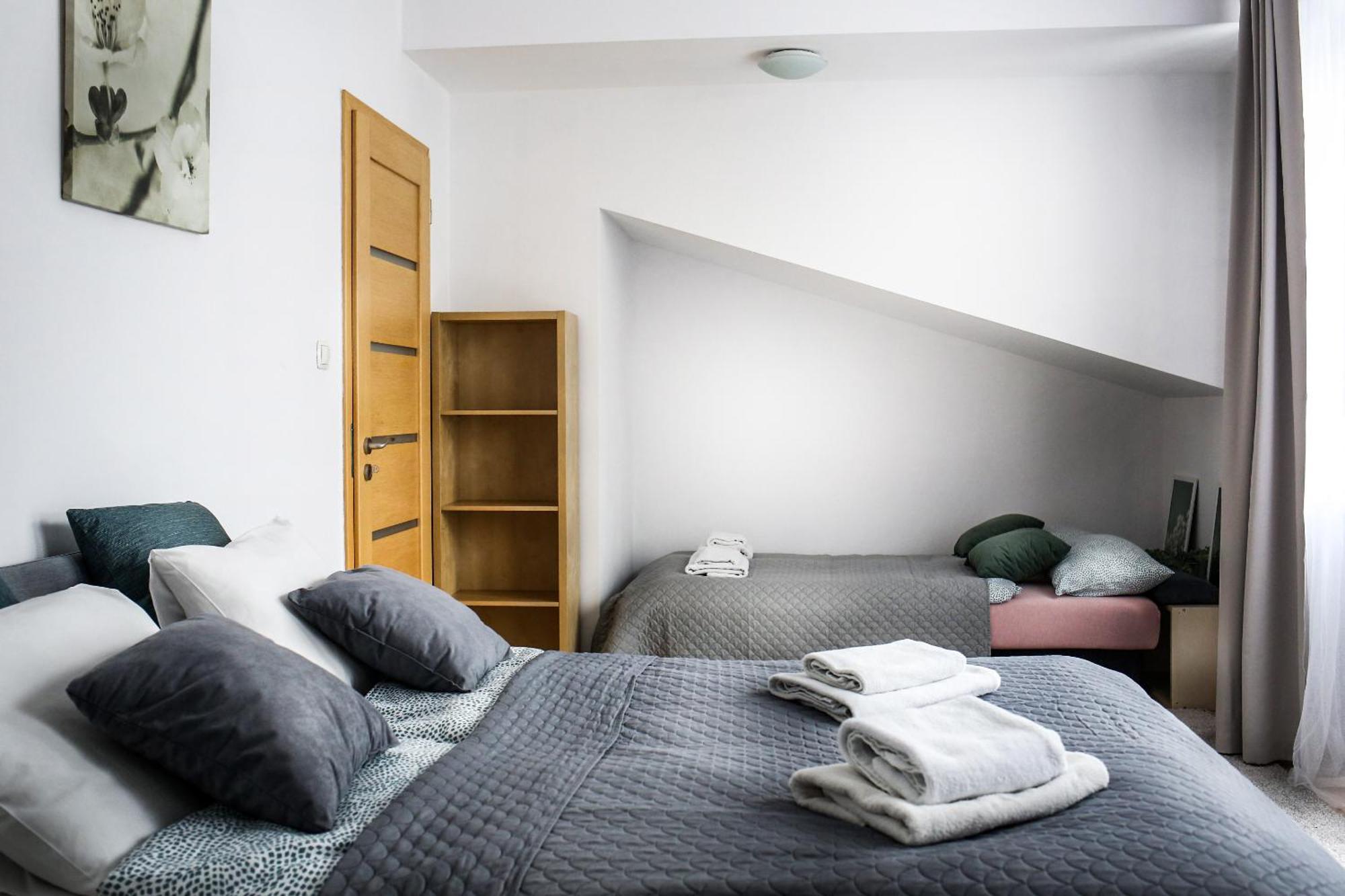 Fully-Furnished Apartment With Air Conditioning For Families, Cracow Old Town Краков Экстерьер фото