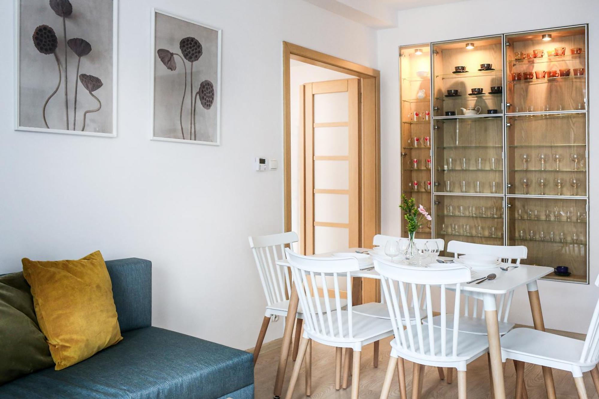 Fully-Furnished Apartment With Air Conditioning For Families, Cracow Old Town Краков Экстерьер фото