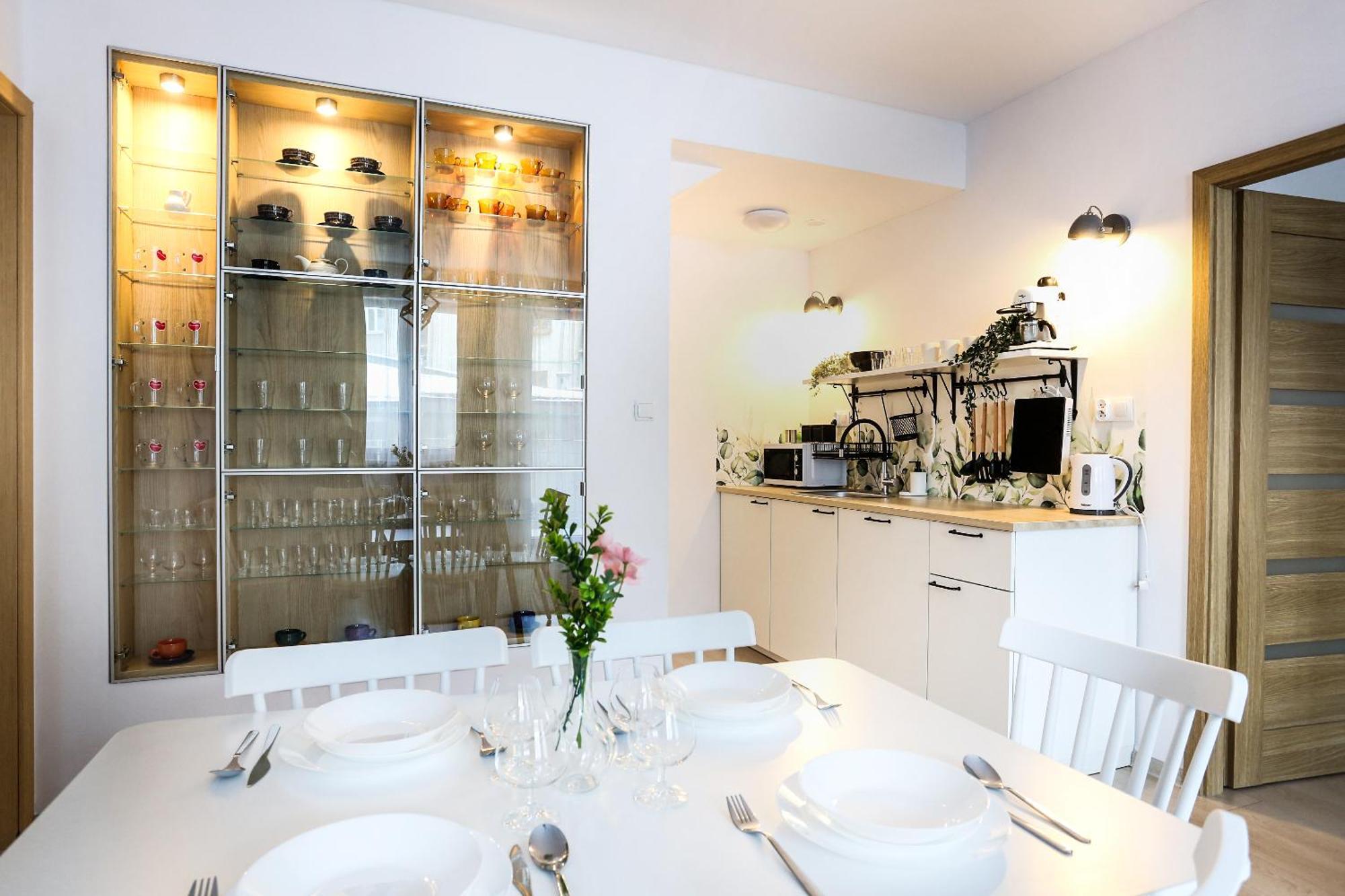 Fully-Furnished Apartment With Air Conditioning For Families, Cracow Old Town Краков Экстерьер фото