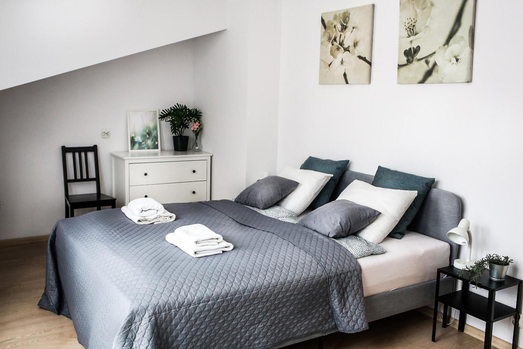 Fully-Furnished Apartment With Air Conditioning For Families, Cracow Old Town Краков Экстерьер фото