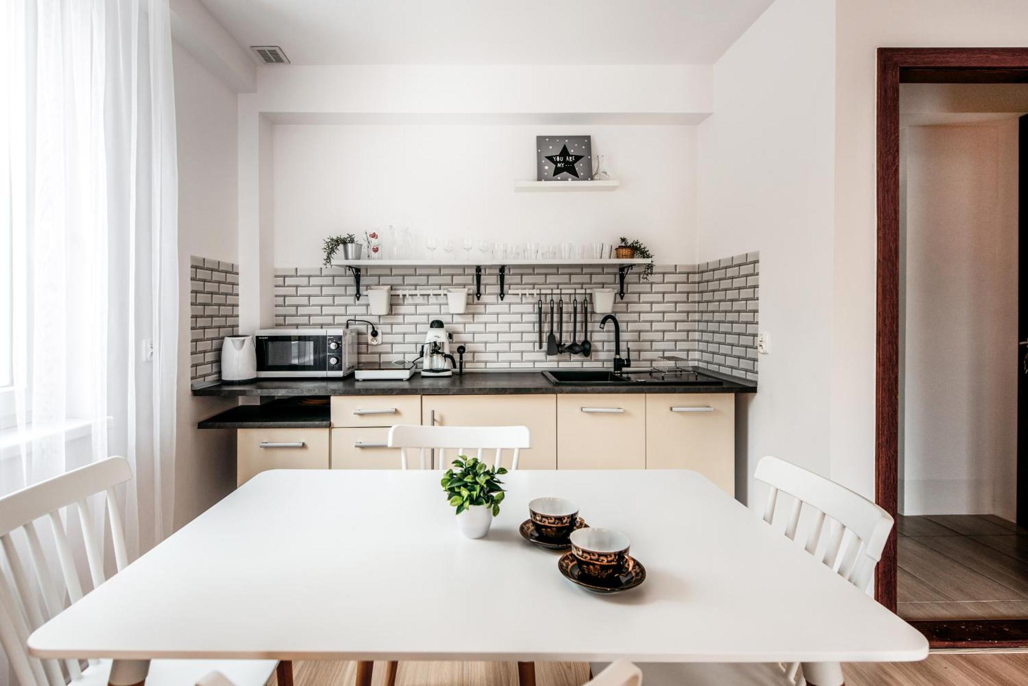 Fully-Furnished Apartment With Air Conditioning For Families, Cracow Old Town Краков Экстерьер фото