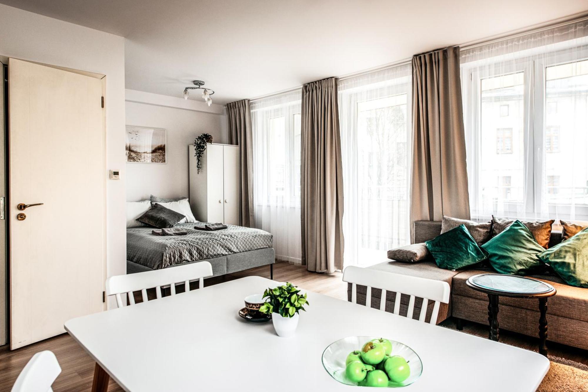Fully-Furnished Apartment With Air Conditioning For Families, Cracow Old Town Краков Экстерьер фото